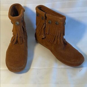 Minnetonka side Zip Western Bootie